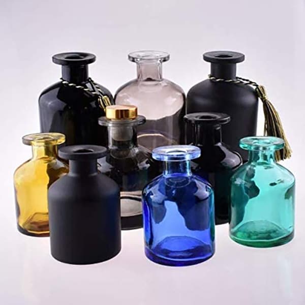 colored empty reed diffuser bottles
