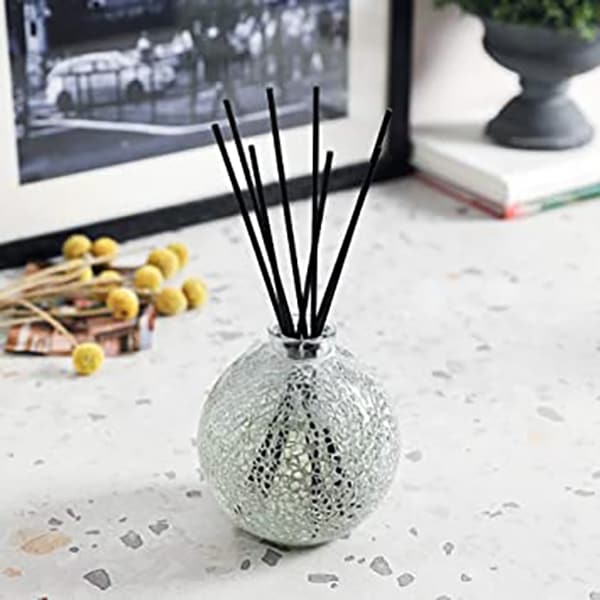 round empty reed diffuser bottle