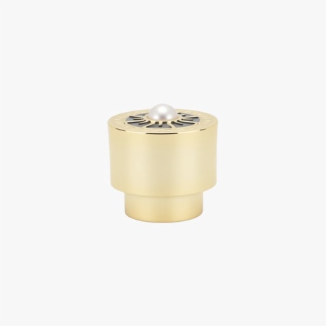 Gold Perfume Bottle Cap with Pearl Decoration