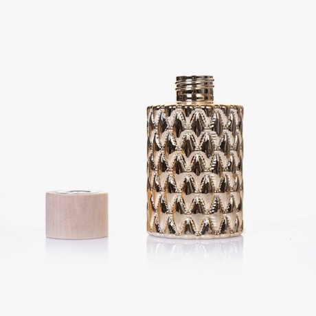 dismond gold diffuser bottle