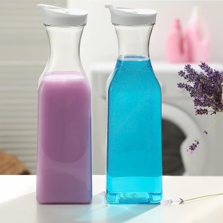 50oz Water Carafe with Flip Top Lid