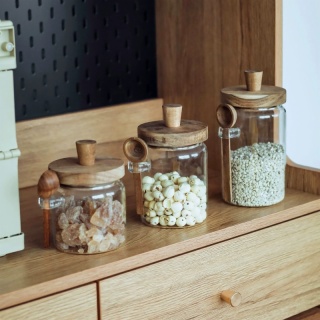 Borosilicate Glass Jar With Wooden Lid