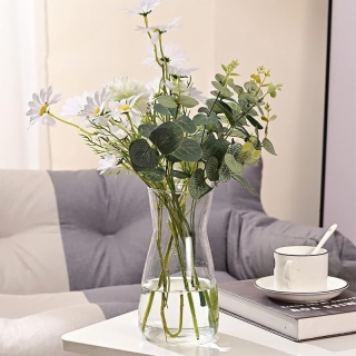 clear glass vase