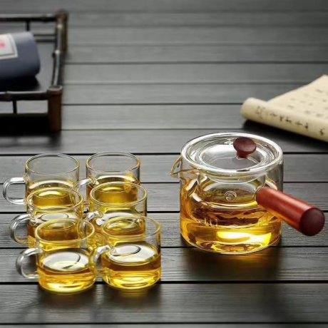 Kettle with Wood Handle