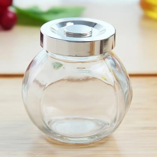 Small Round Glass Containers with Lids